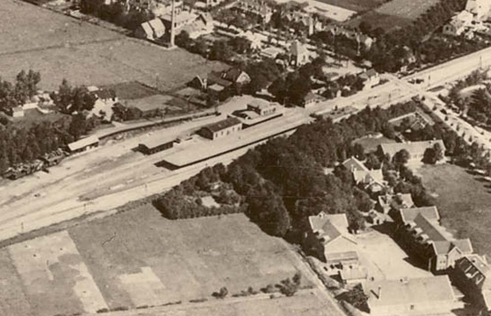 luchtfoto stationsgebied harderwijk voor 2e WO uitsnede kaart