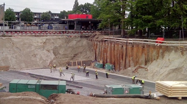 Prorail - reef strukton bouwen wervloer bouwput veel beton station Harderwijk4